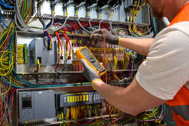 Best Licensed Electrician  in Crestwood, MO
